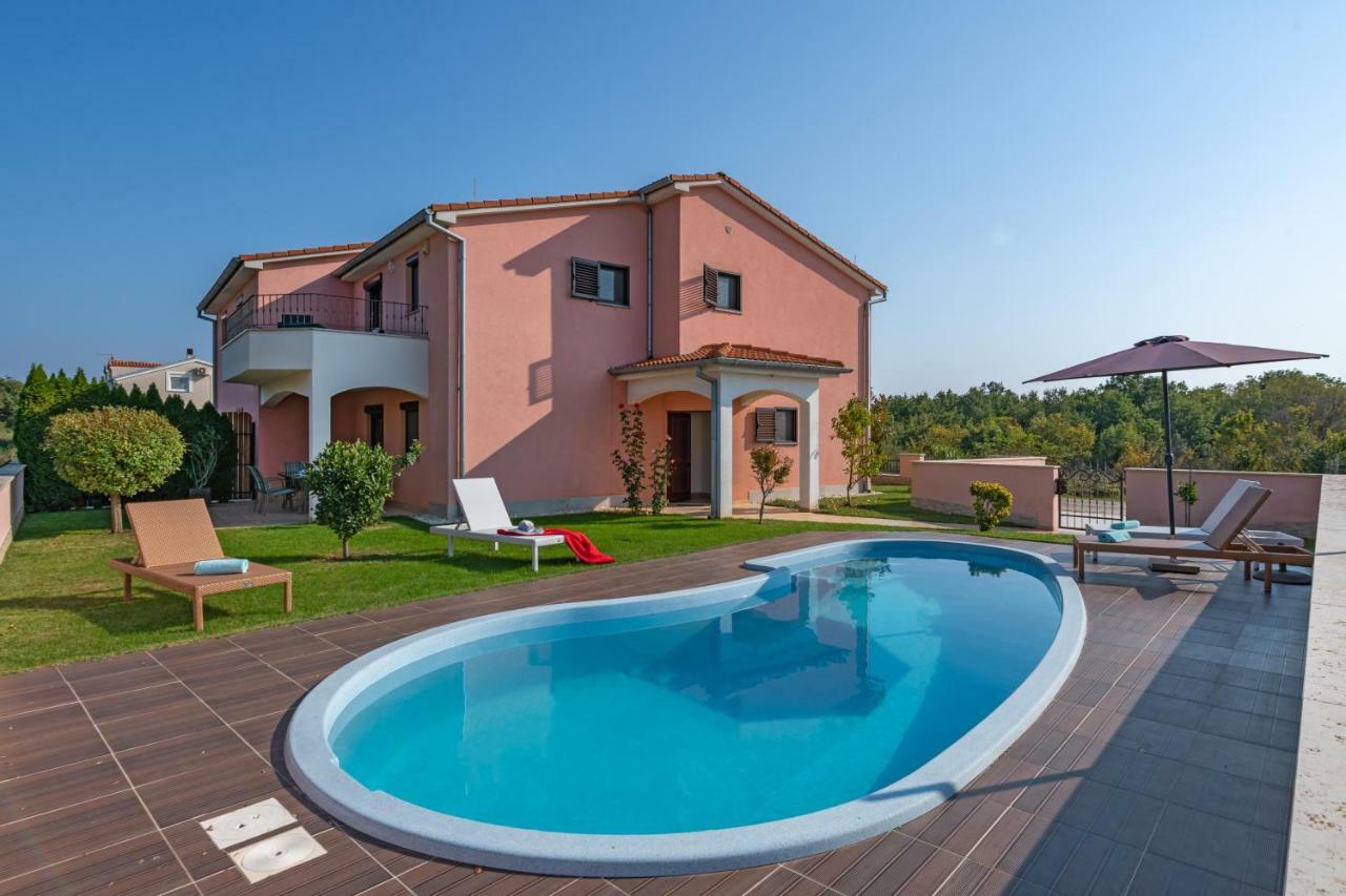 Ferienhaus Joy Ližnjan Zewnętrze zdjęcie