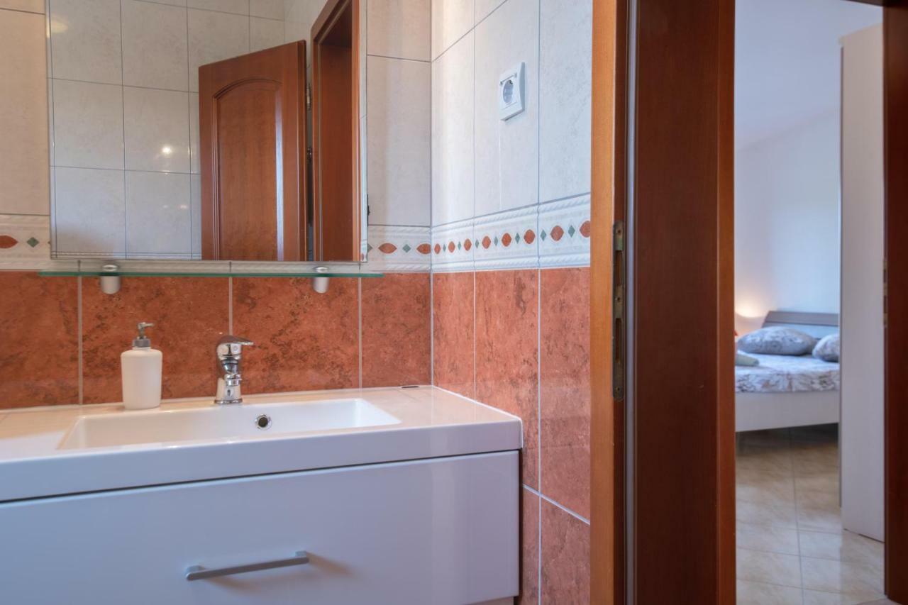 Ferienhaus Joy Ližnjan Zewnętrze zdjęcie