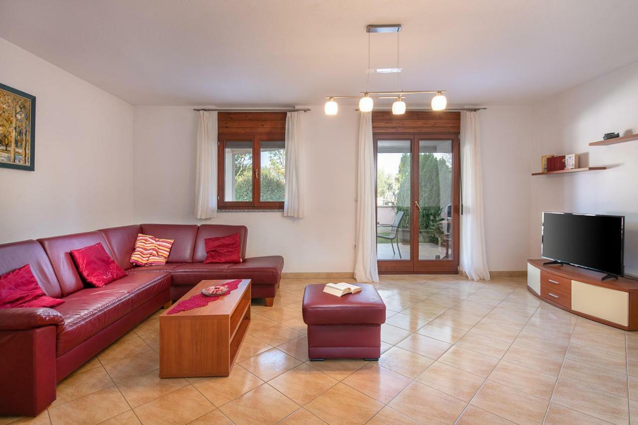 Ferienhaus Joy Ližnjan Zewnętrze zdjęcie