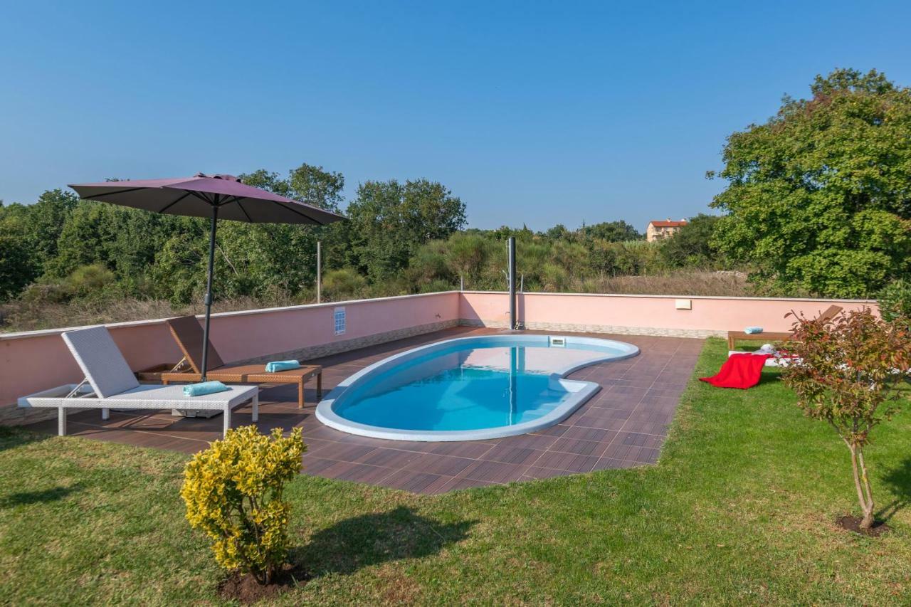Ferienhaus Joy Ližnjan Zewnętrze zdjęcie